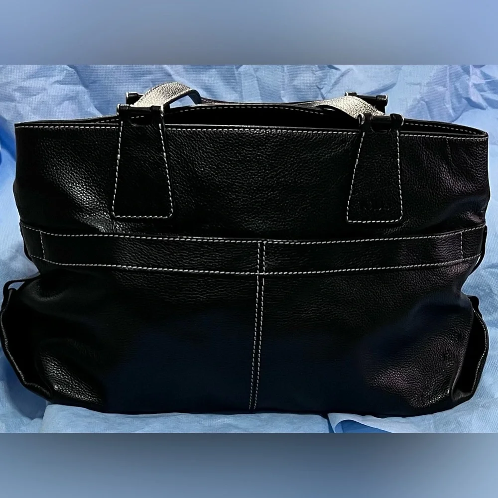 TOD’s black Pebbled Leather bag with dark gray Suede Interior.  Meas. 15 x 9in - Picture 8 of 16